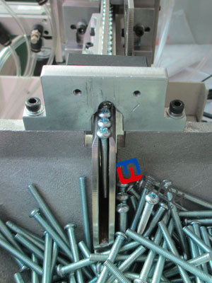 自動鎖長螺絲機 自動鎖長螺絲機