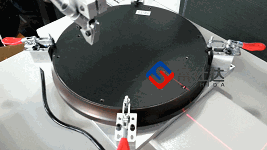 自動鎖螺絲機生產(chǎn)場景